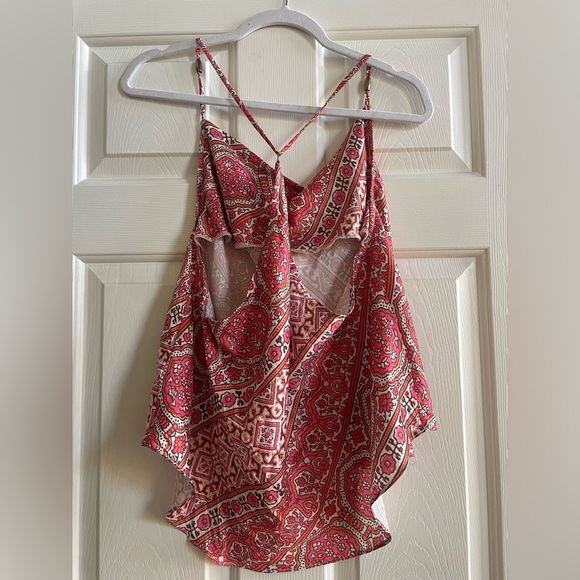 FREE PEOPLE PINK PRINTED SILKY SCARF TOP SIZE MEDIUM - Picture 2 of 8